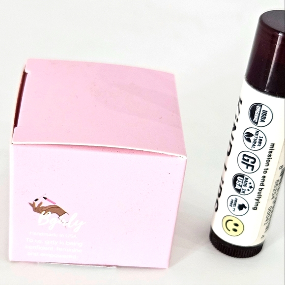 BGirly LipSauce | Vanilla Lip Scrub + Kind Lips Premium Lip Balm (Mint) - Picture 5 of 6